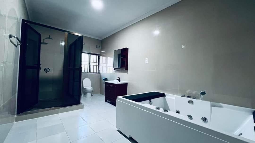Kasbek Lodge And Tours Lusaka Dış mekan fotoğraf
