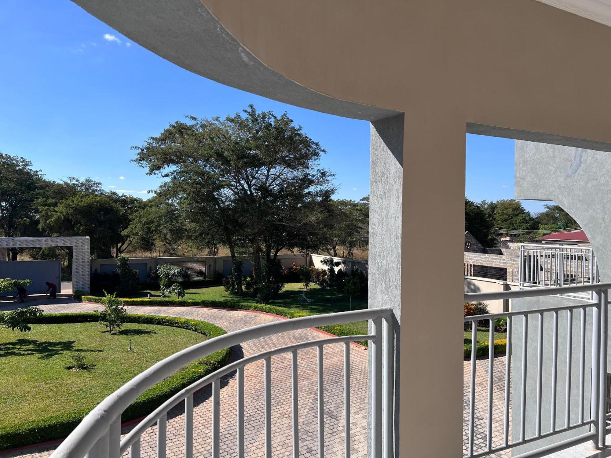 Kasbek Lodge And Tours Lusaka Dış mekan fotoğraf